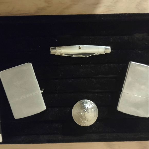 The Yelawolf  EDC collection - Picture 1 of 1